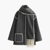 Estelle - Veste à Bordures Contrastées avec Foulard Assorti