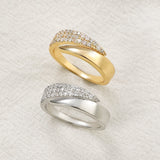 Lumière – Bague élégante em or sertie de pierres brillantes (1 + 1 GRATUIT)